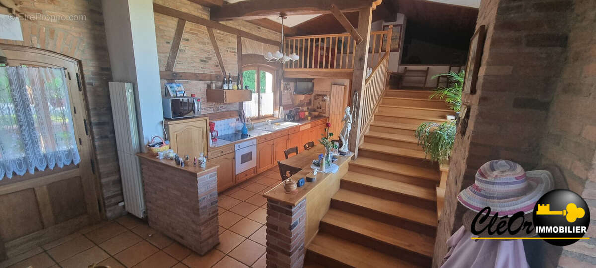 Maison 126 m² à Sagy  - photo 2