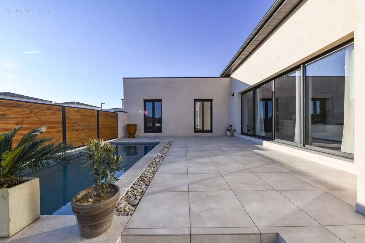Maison à UZES