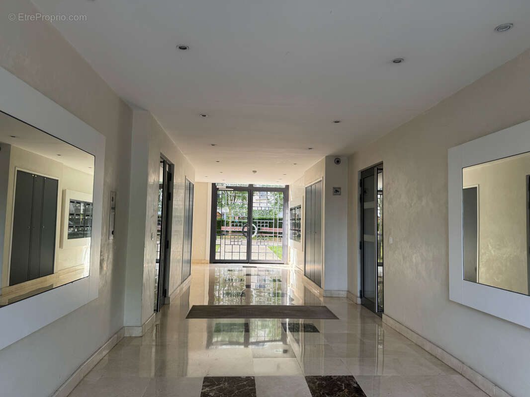 Appartement à LE PLESSIS-ROBINSON