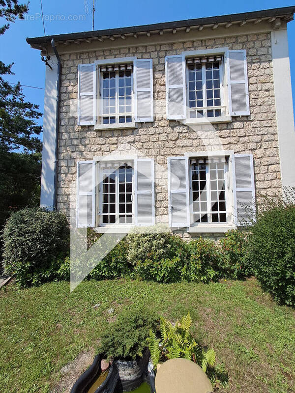 Maison à L&#039;ISLE-ADAM