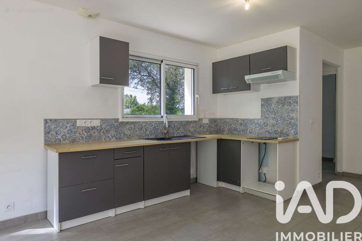 Maison 86 m² à Chamadelle  - photo 5