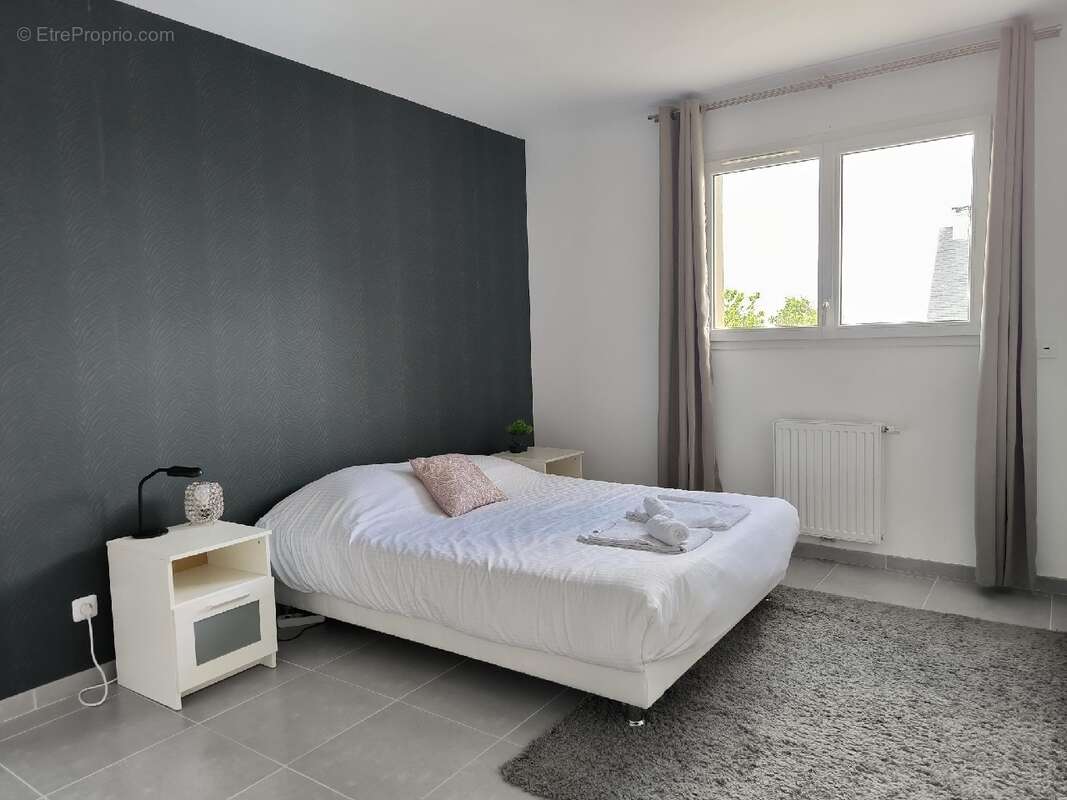 Maison à SAINT-LAURENT-SUR-MER