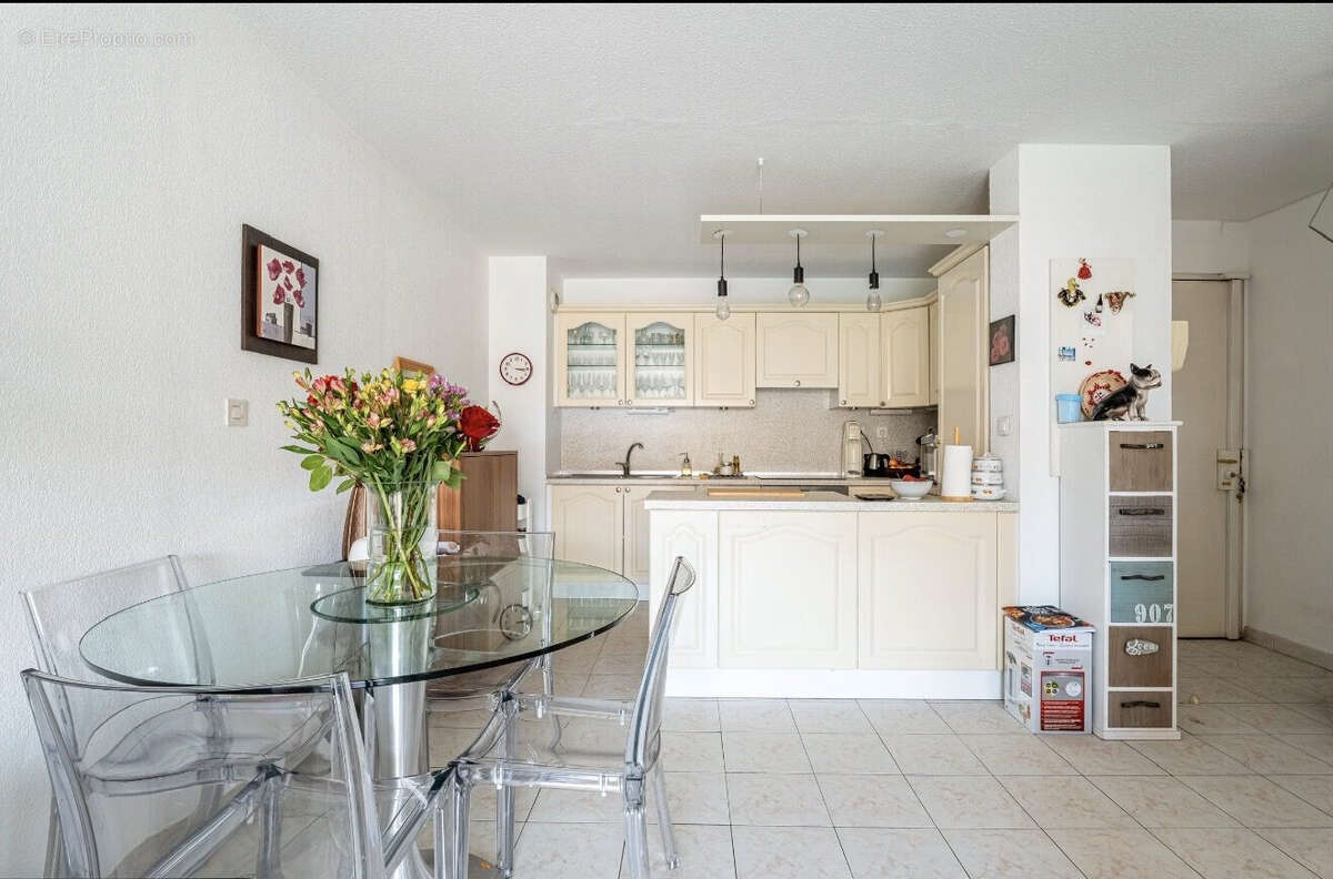 Appartement à MARSEILLE-9E