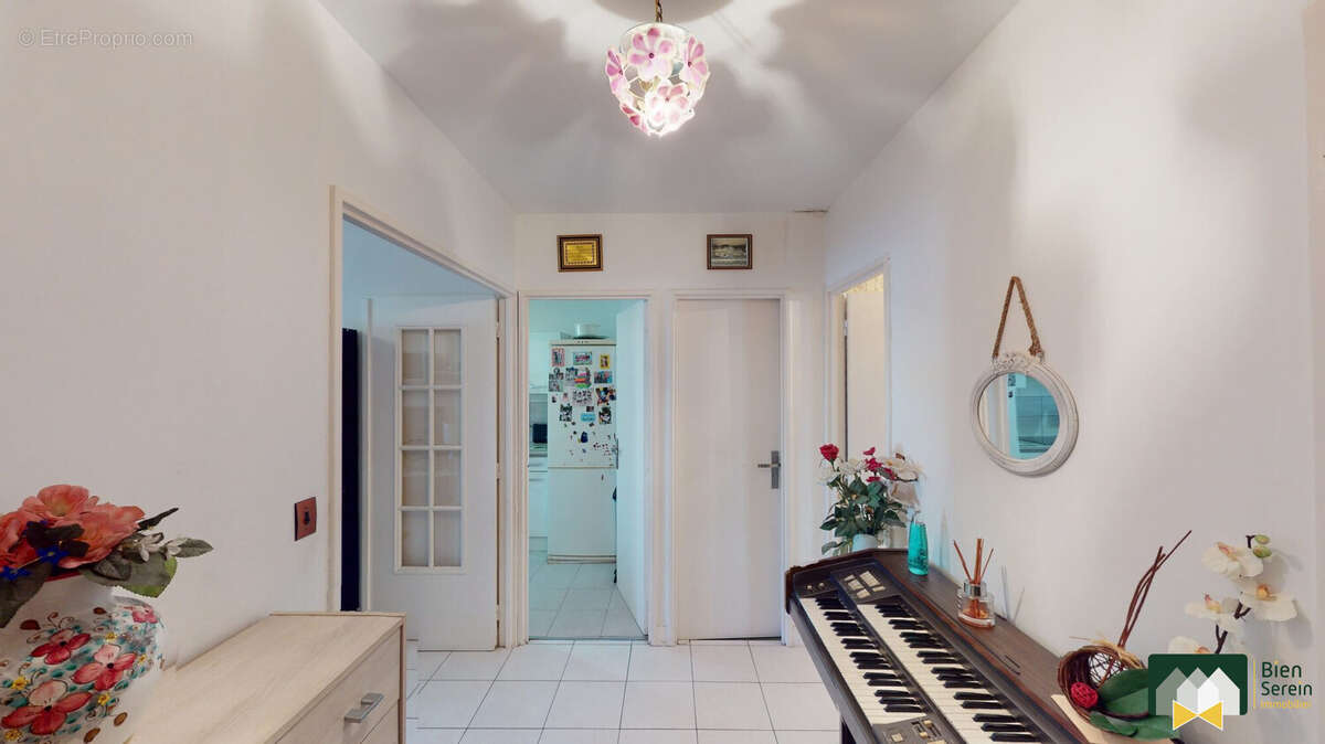 Entrée - Appartement à CHARTRES