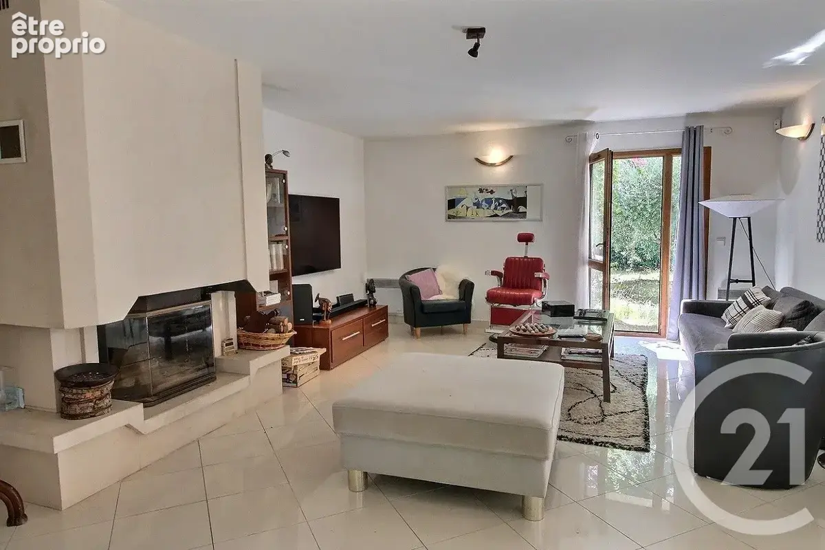 Maison 135 m² à Biot  - photo 2