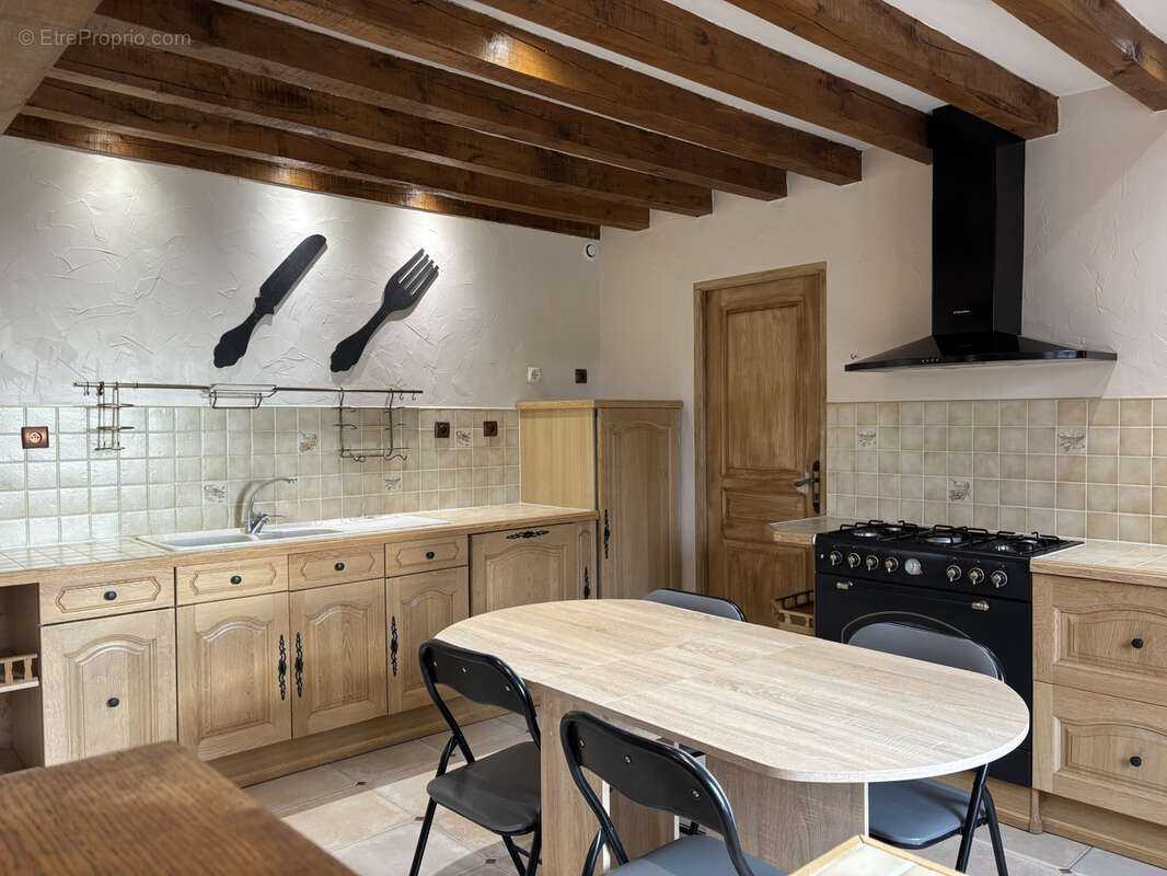 Maison à SAINT-LANGIS-LES-MORTAGNE