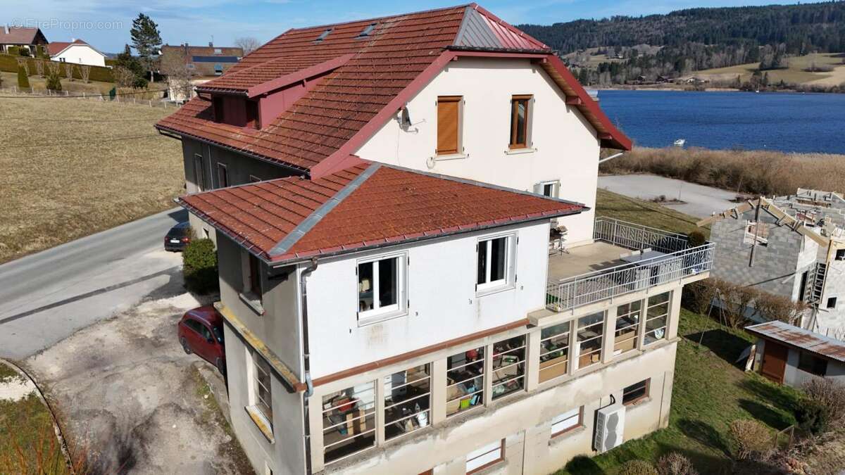 Appartement à SAINT-POINT-LAC