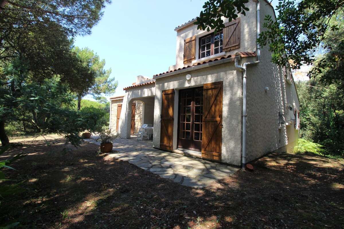 Maison 94 m² à Saint-Palais-Sur-Mer  - photo 3