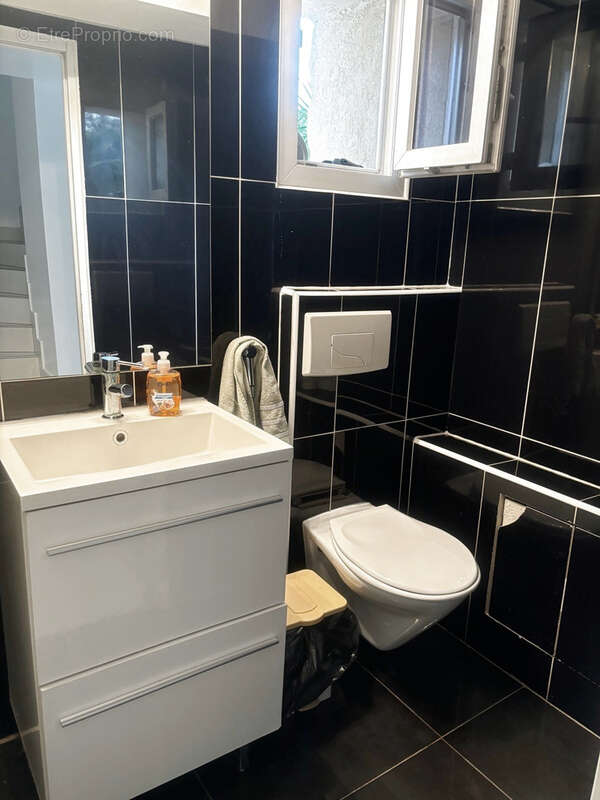 À Vendre : Superbe Demeure de Type F6 - photo 9