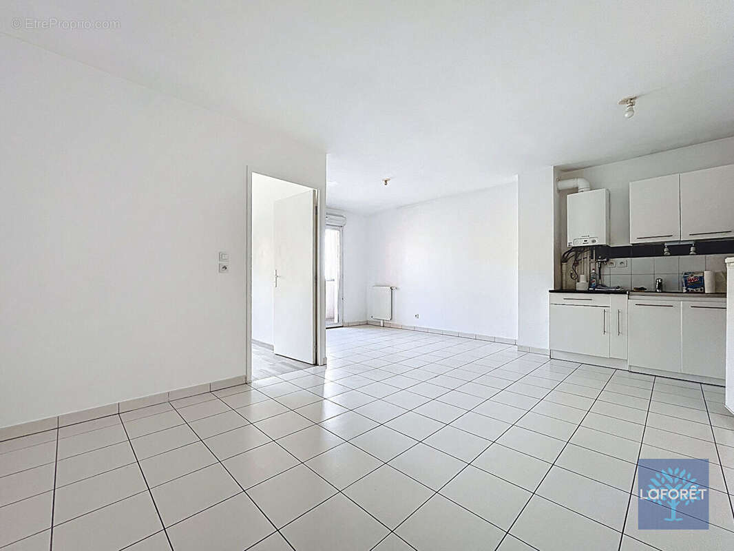 Appartement à CHILLY-MAZARIN