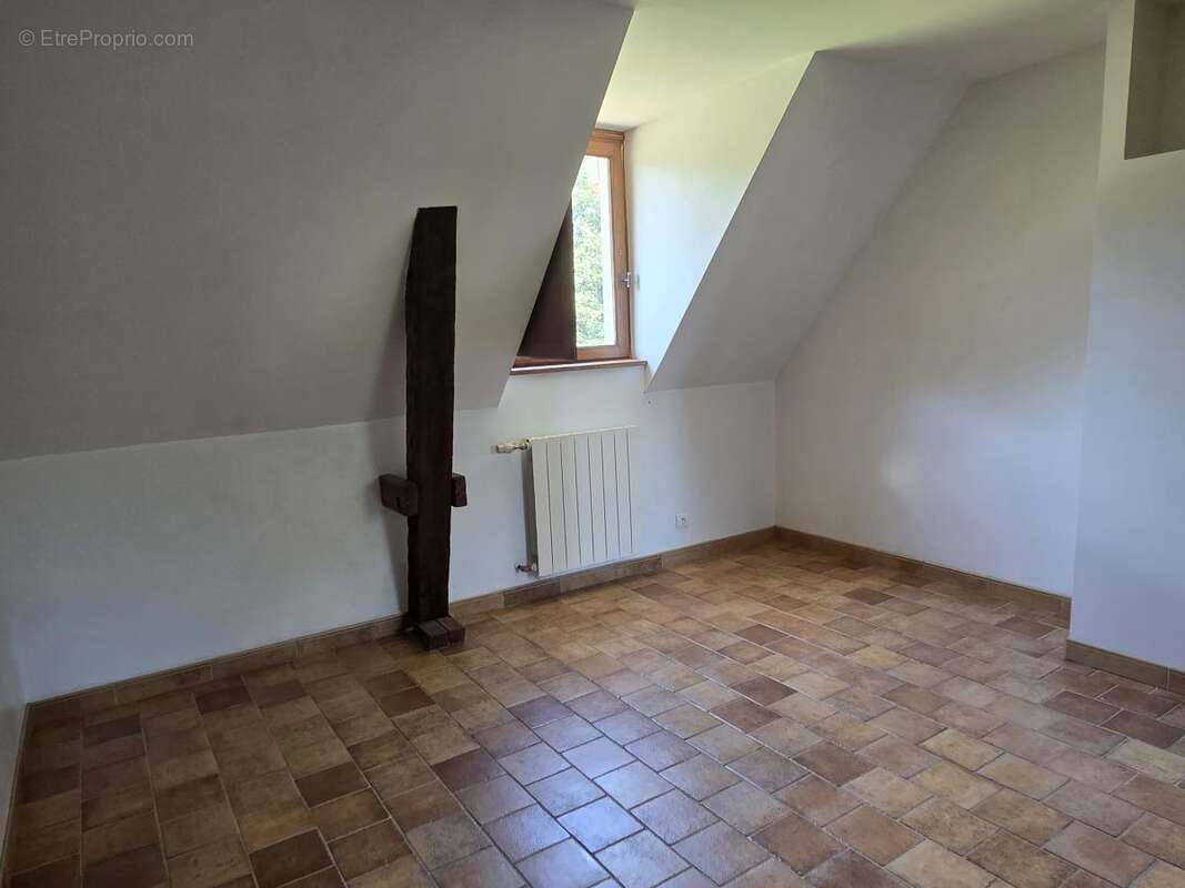 Maison à MARIGNE-PEUTON