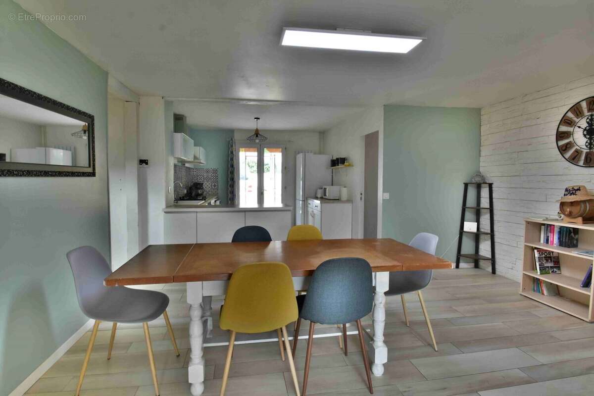 Maison à MESCHERS-SUR-GIRONDE