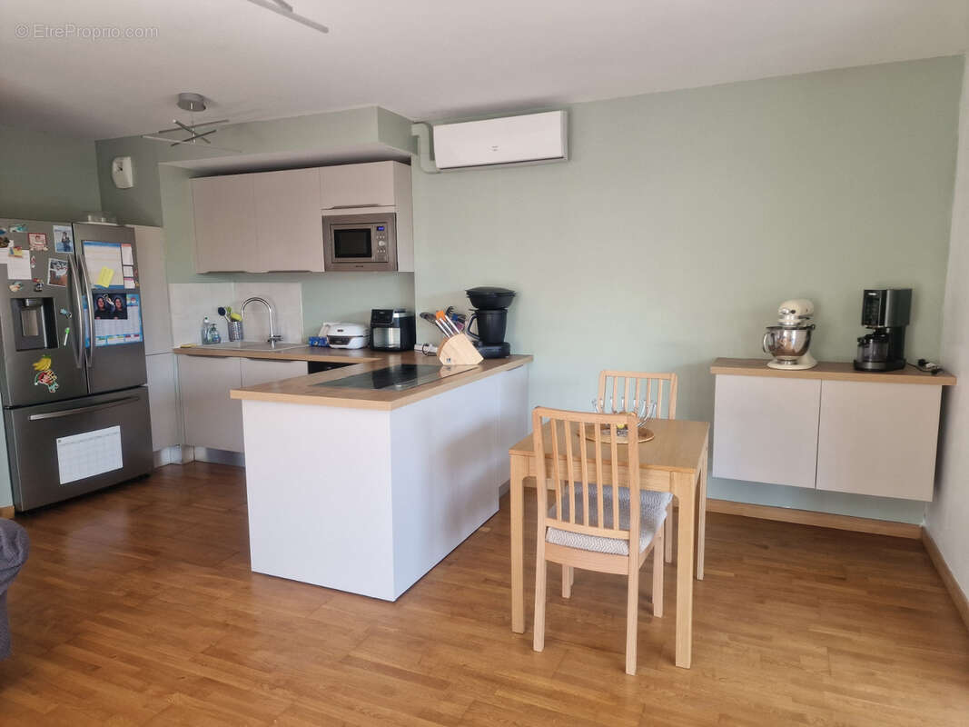 Appartement à LATTES