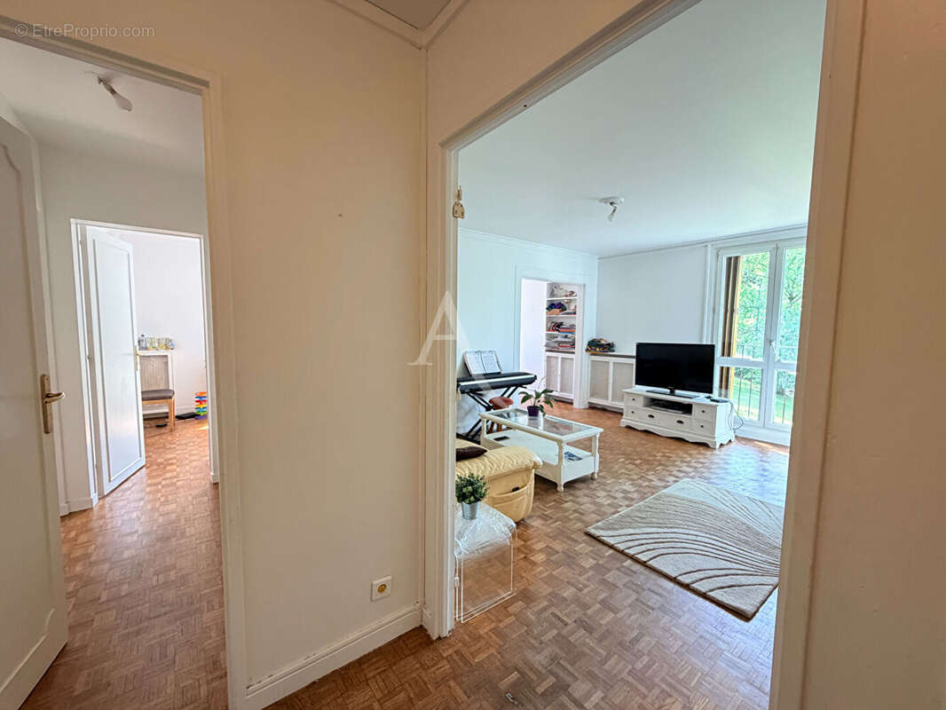 Appartement à GIF-SUR-YVETTE