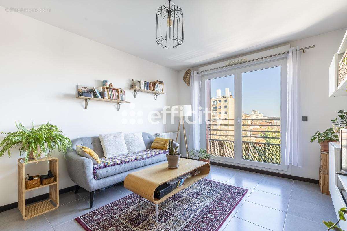 Appartement à BONDY