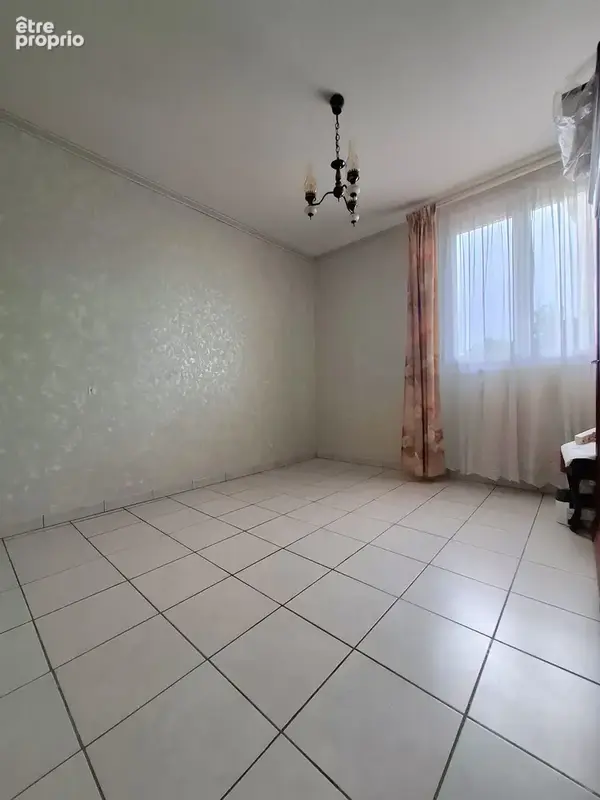 Maison 8 pièces 96 m² à vendre à La Bazoge (72650) - photo 8