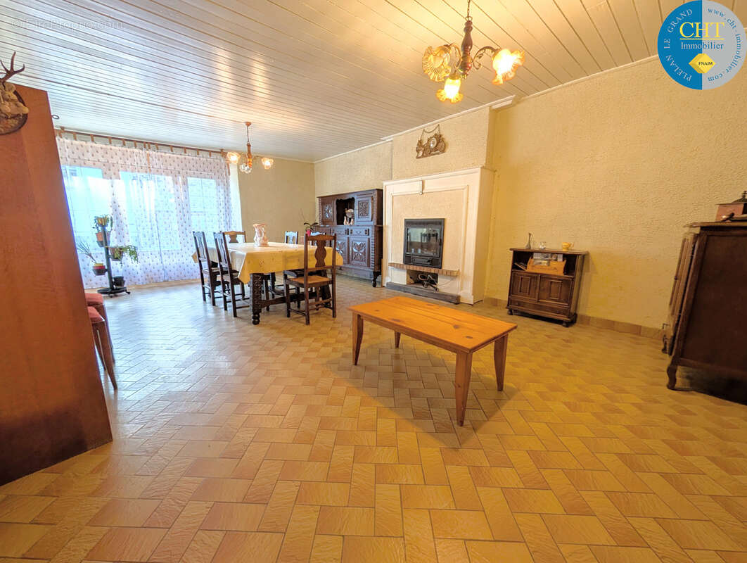 Maison à MAXENT