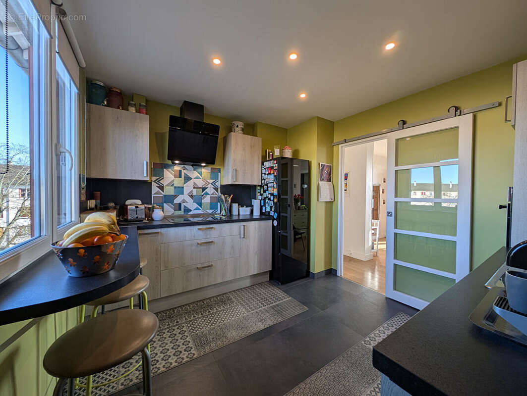 Appartement à LE MESNIL-LE-ROI