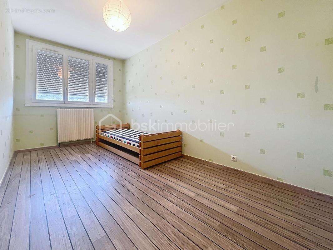 Appartement à SAINT-MARTIN-D'HERES