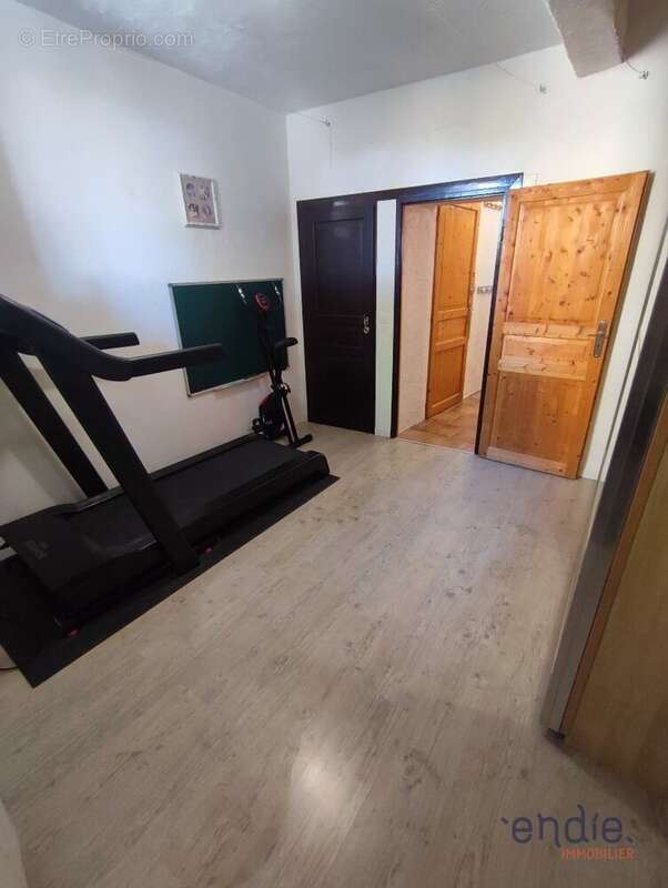 Appartement à LORGUES