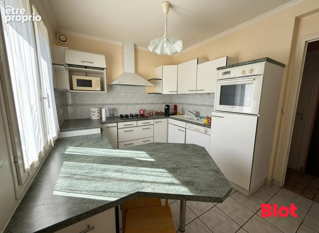Maison 6 pièces 107 m² à vendre à Montgermont (35760) - photo 4