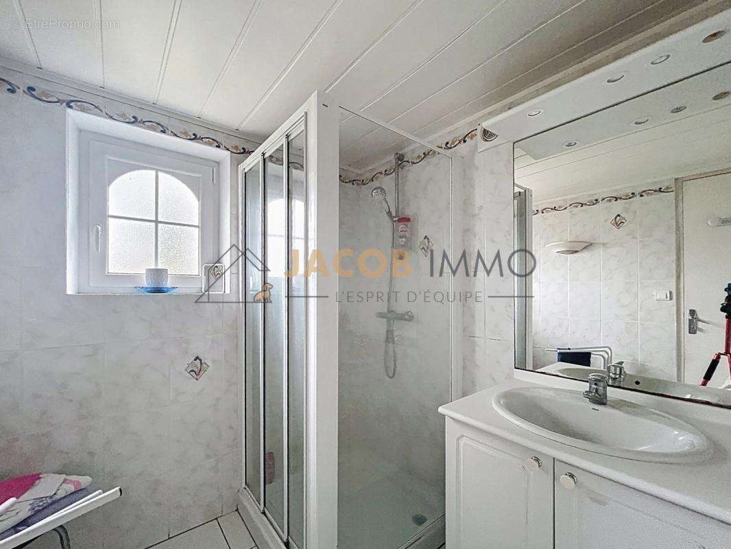 Maison familiale de caractère au cœur de Milizac - photo 17