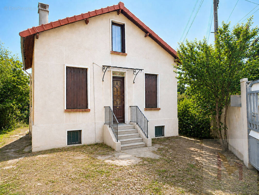 Maison à NEUILLY-PLAISANCE