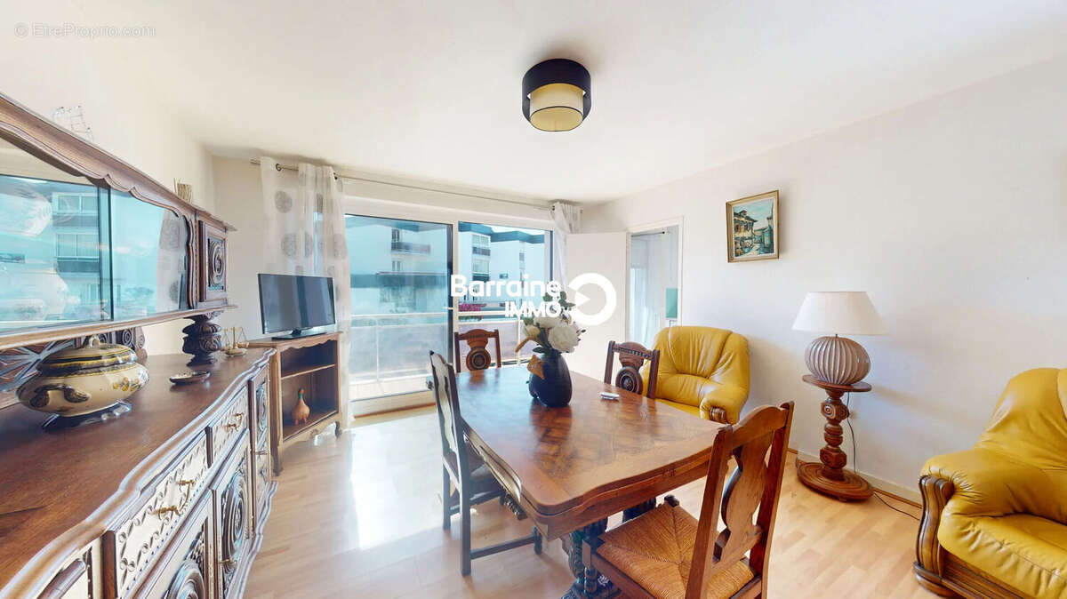A VENDRE LARMOR PLAGE- Appartement T3 pièces avec balcon, garage - photo 3