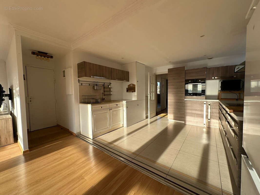 Appartement à SAINT-MAUR-DES-FOSSES