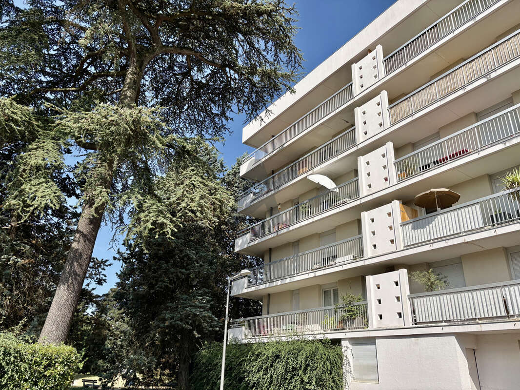 Appartement à LYON-9E