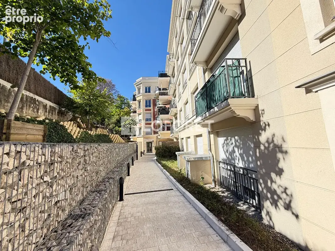 Photo Appartement à Bougival au prix de 299 000€