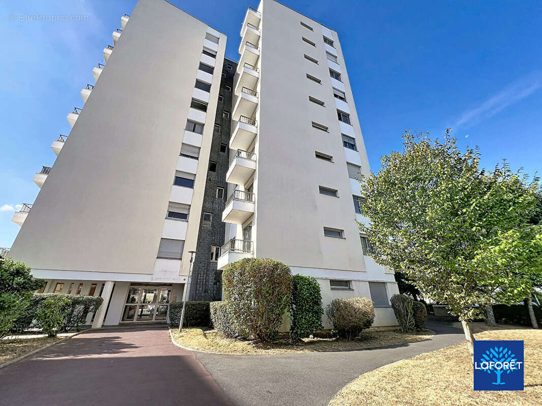 T4 caen venoix 82 m² - 2 balcons & parking - photo 14