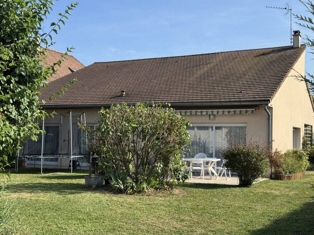 Maison à VILLEPREUX