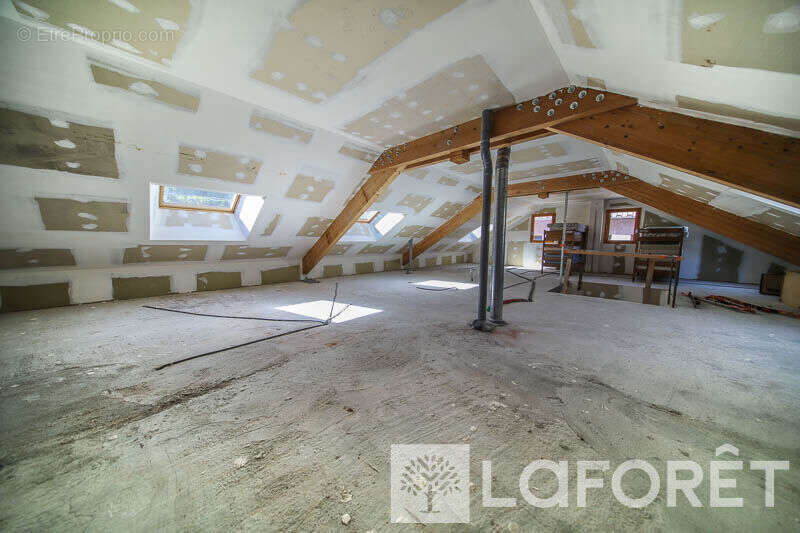 ** maison  type 6 - crévoux - 5 pièces - photo 8