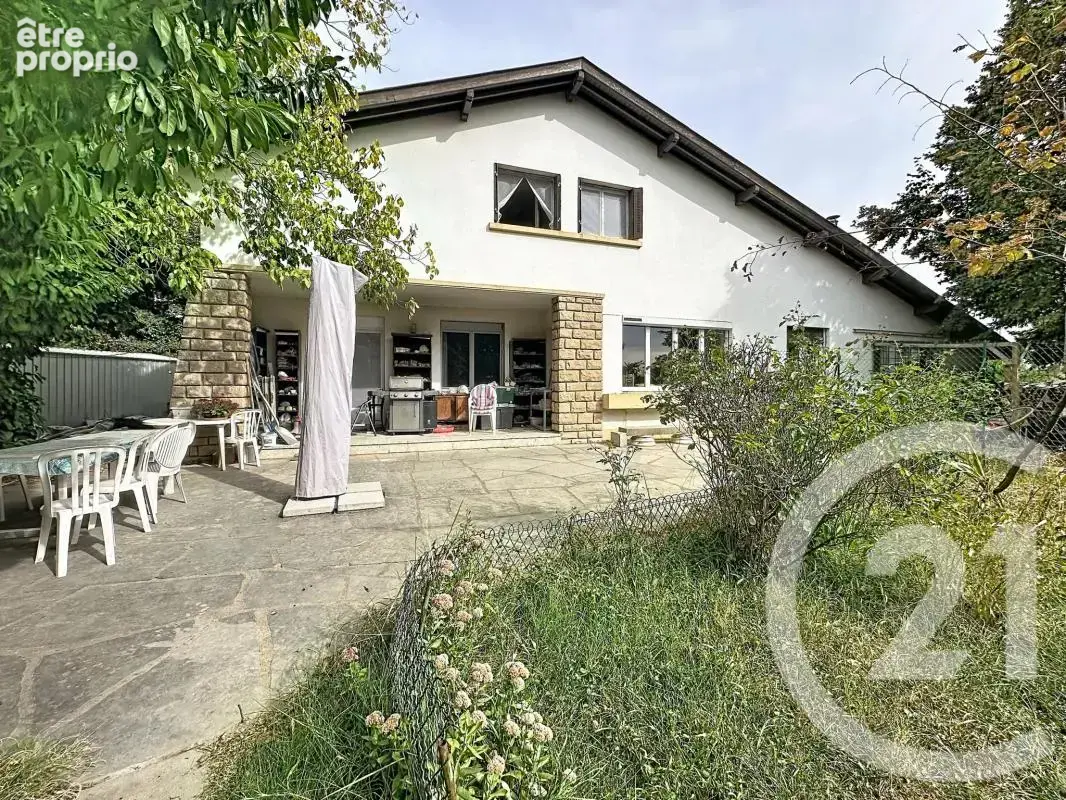 Maison 6 pièces 172 m² à vendre à Feyzin (69320) - photo 1