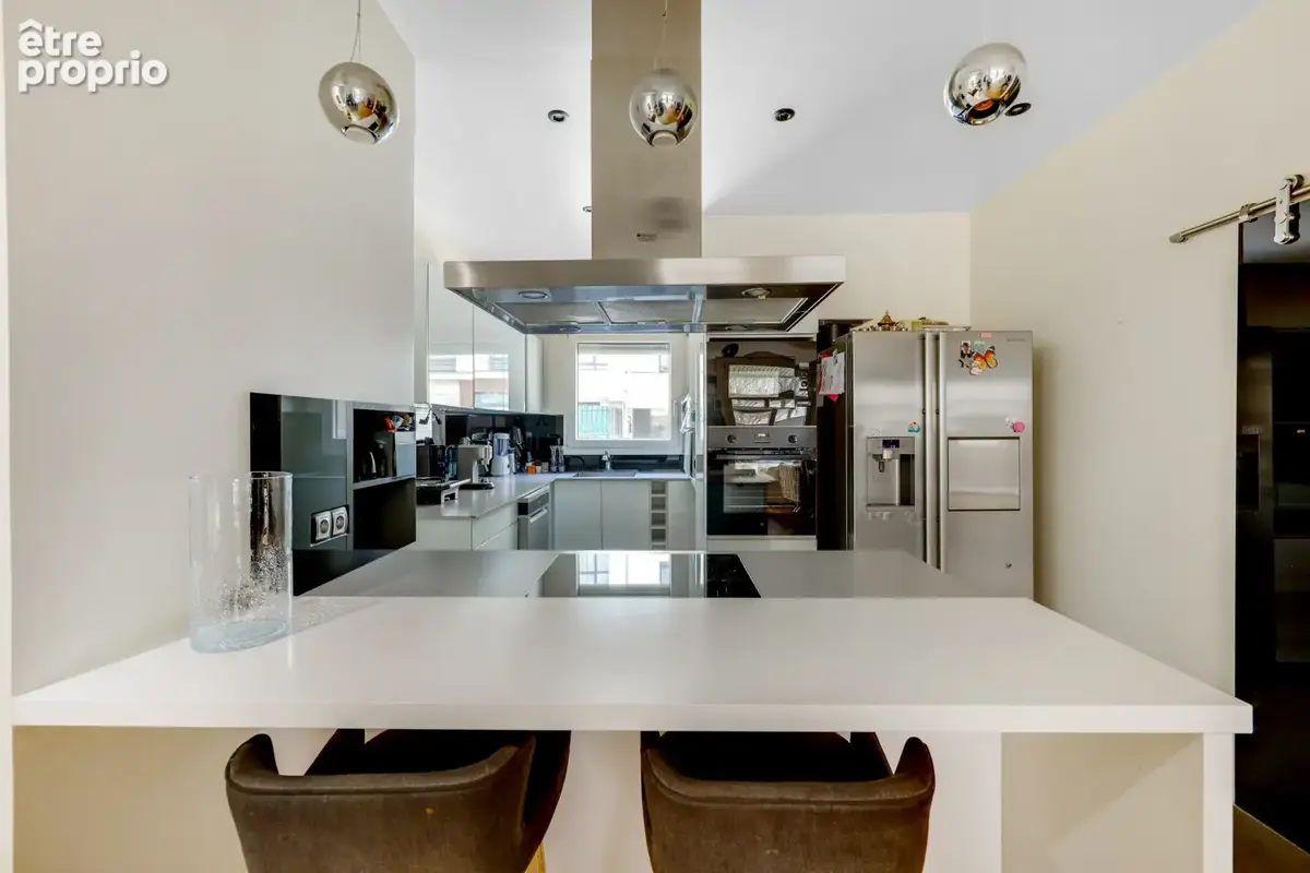 5 pieces + terrasse+ parks - photo 8