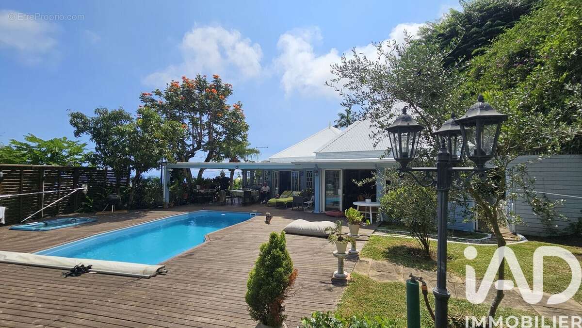 Photo 7 - Maison à SAINT-DENIS