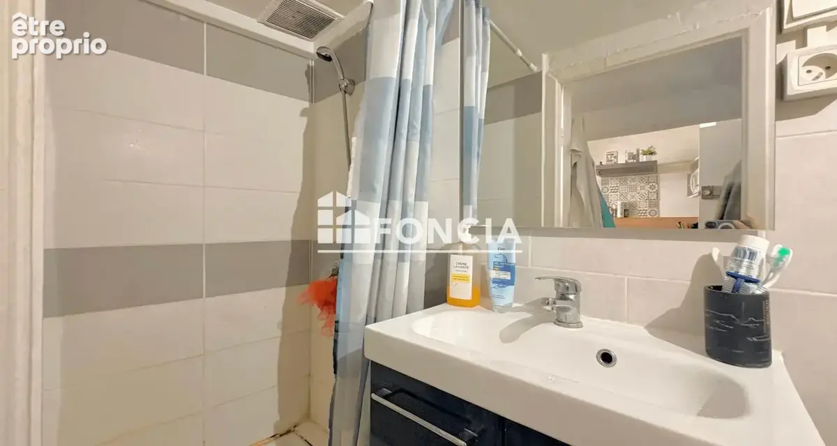 A vendre studio avec mezzanine rue de l'amandier - photo 5