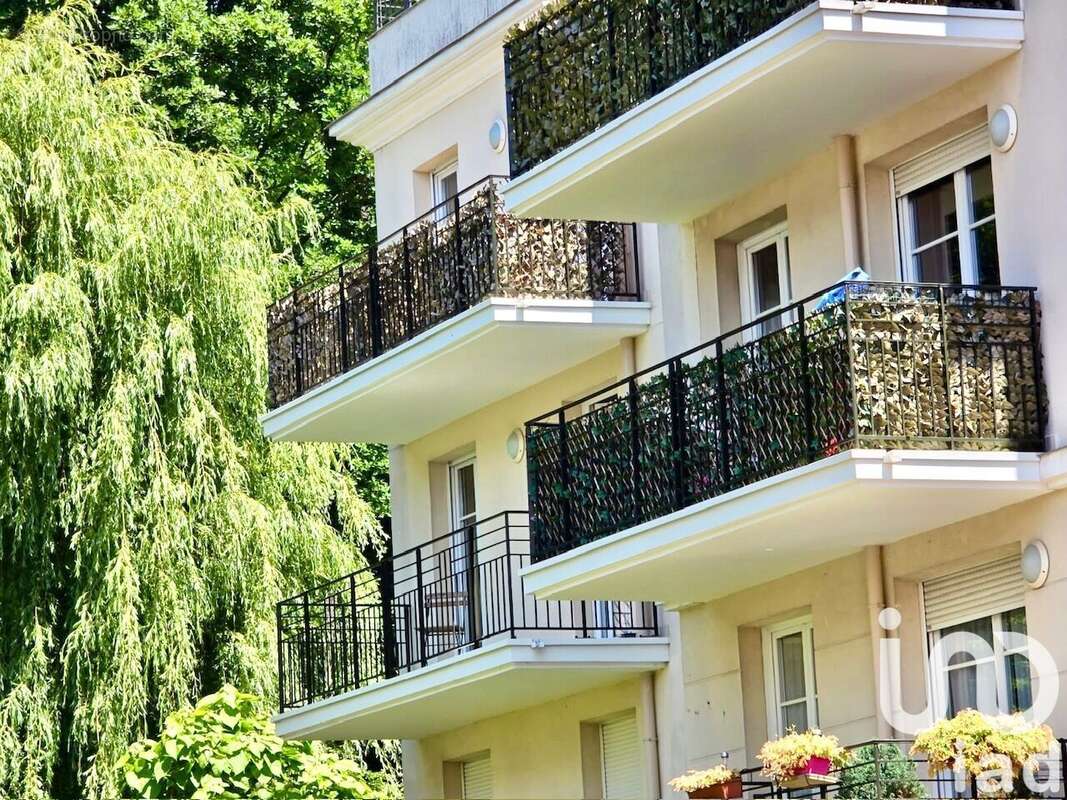 Photo 3 - Appartement à LE PLESSIS-TREVISE