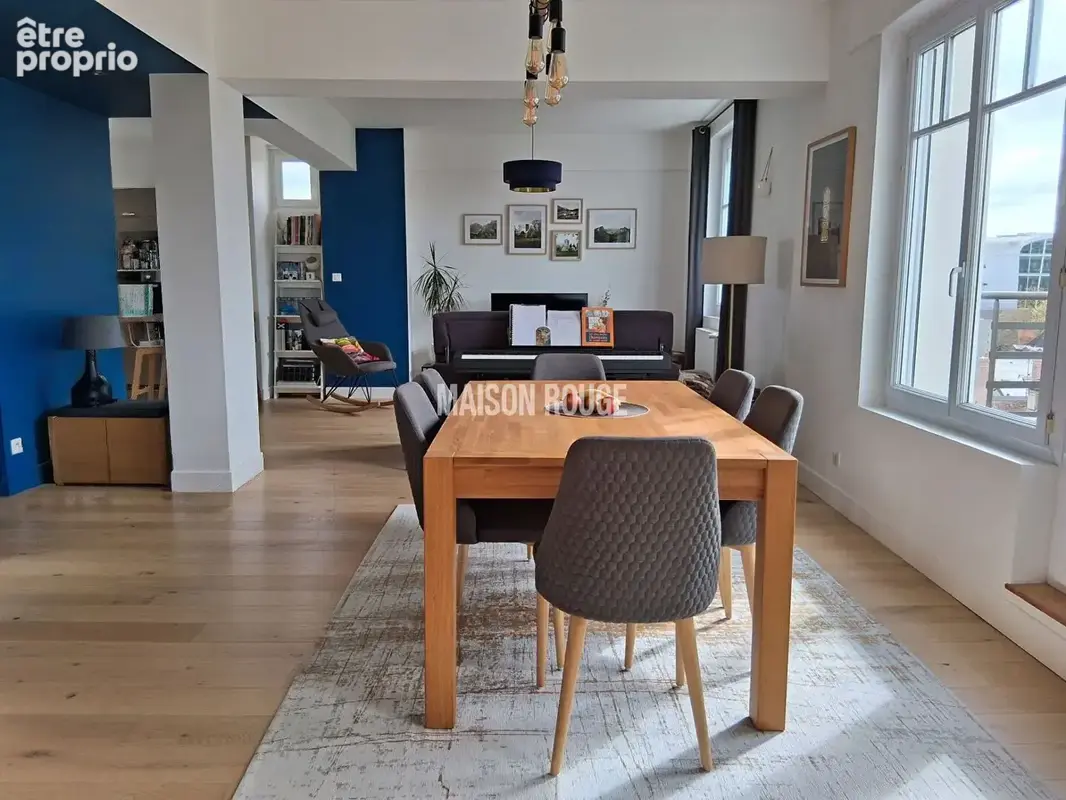 Appartement à vendre 6 pièces, 126 m2, centre-ville Rennes, très bon état. Garage. Ascenseur - photo 2