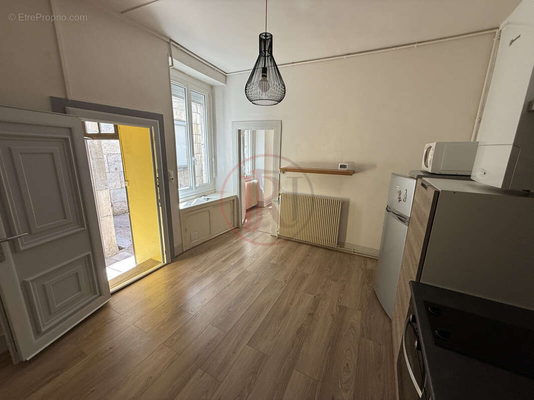 Appartement T2 en arrière cour au cœur de la boucle - photo 3