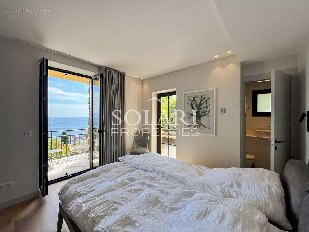 Maison à THEOULE-SUR-MER