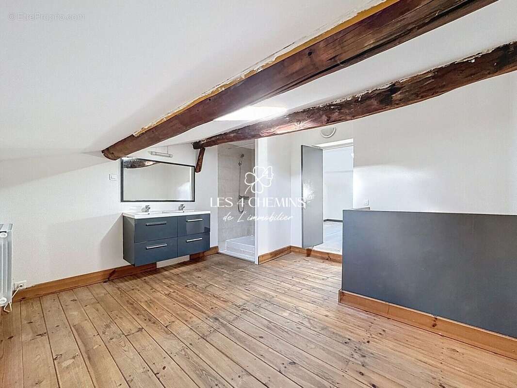 Appartement à TRETS