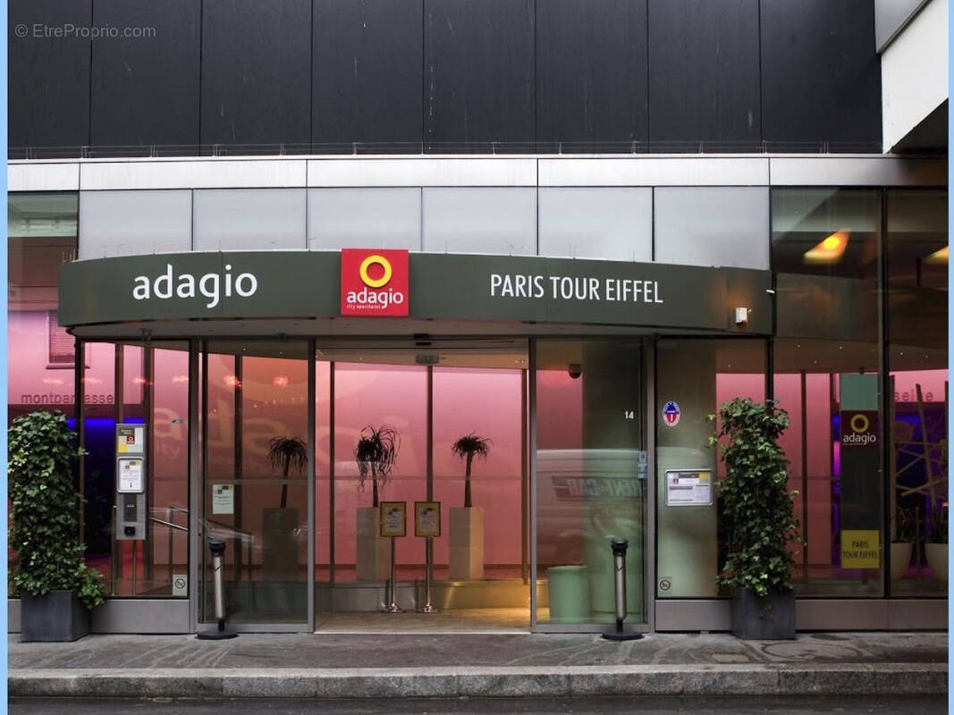 Appartement à PARIS-15E