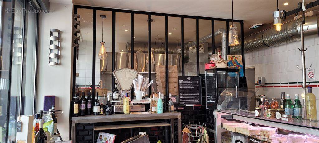 Commerce à CHANTILLY