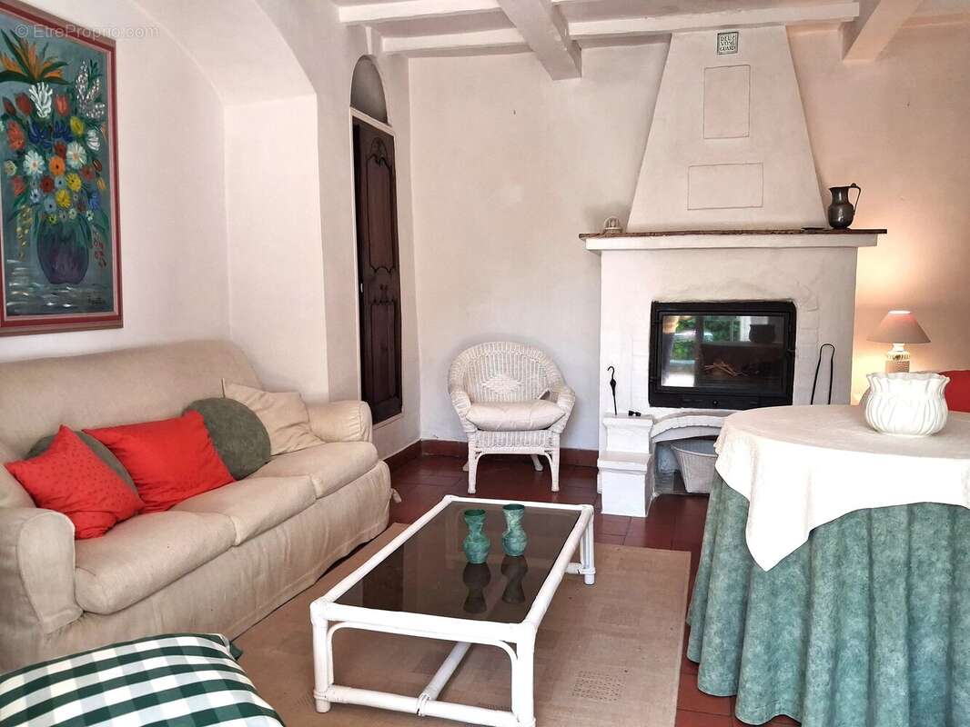 Maison à PLAN-DE-LA-TOUR
