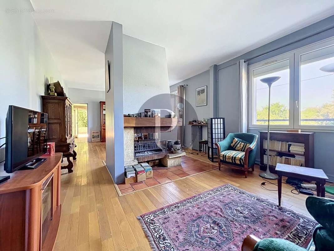 Appartement à VILLEJUIF