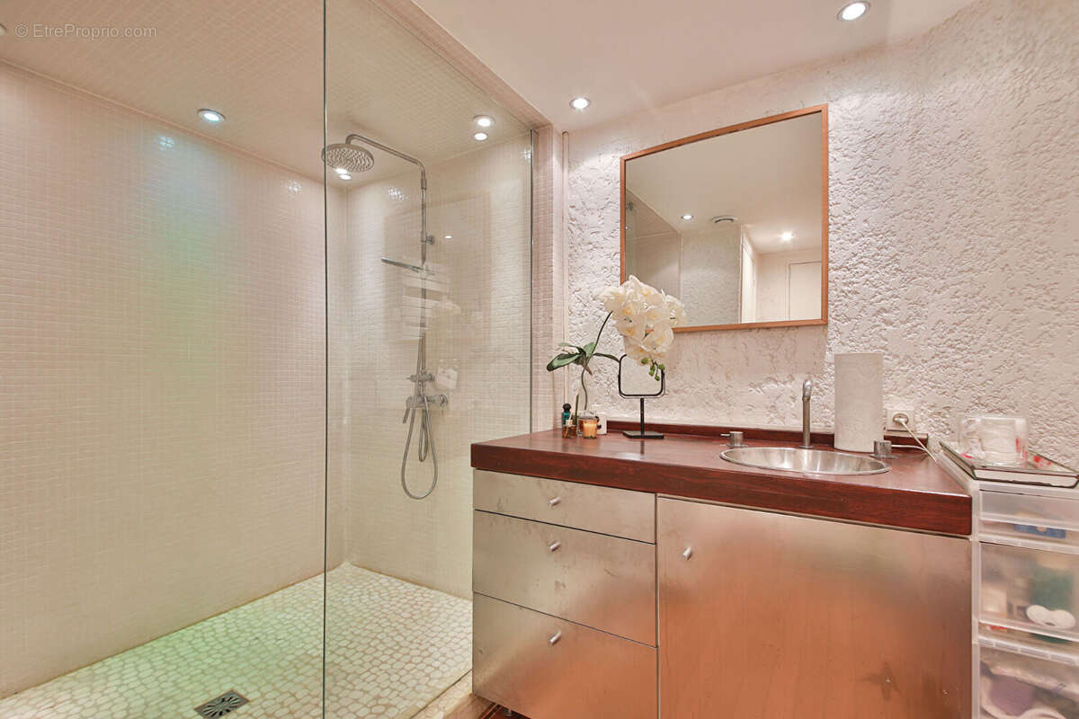Appartement à SURESNES