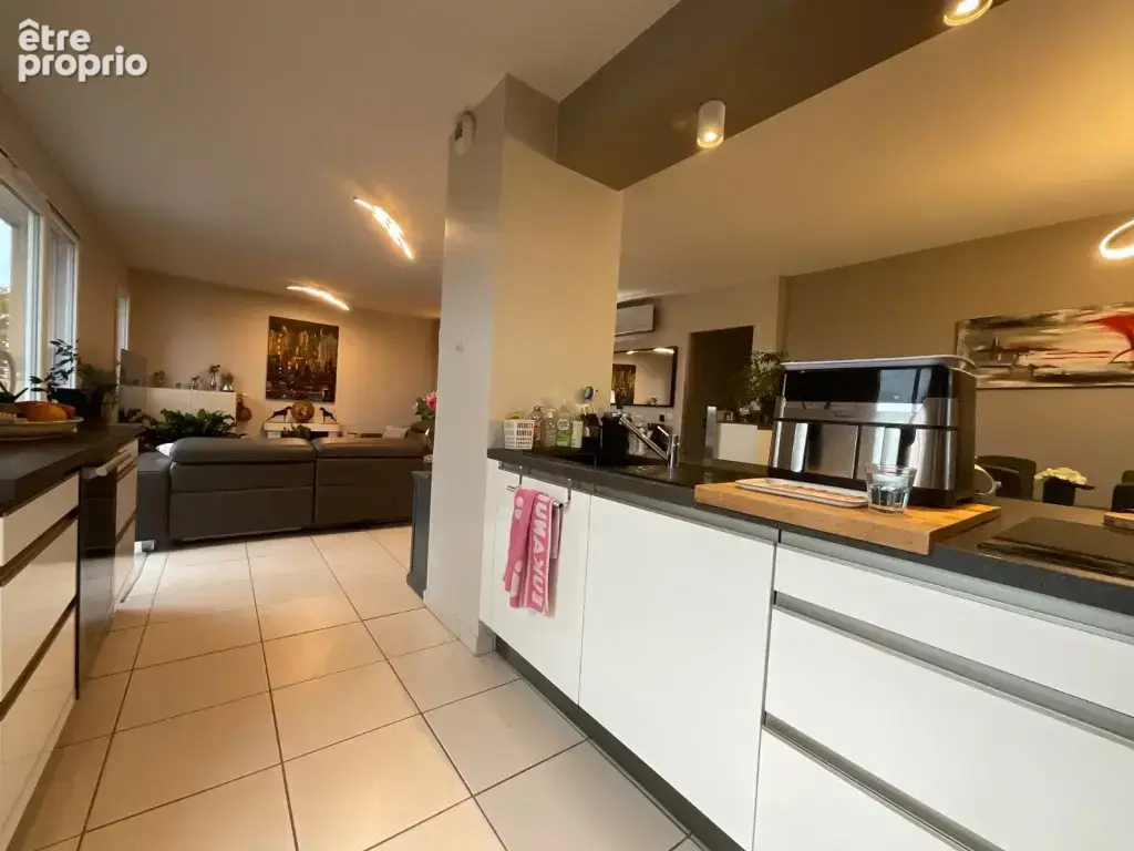 St Rambert - Appartement T3 bis de 100 m² - photo 10
