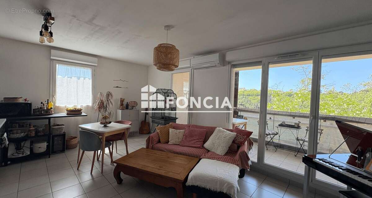 Appartement à MARSEILLE-12E